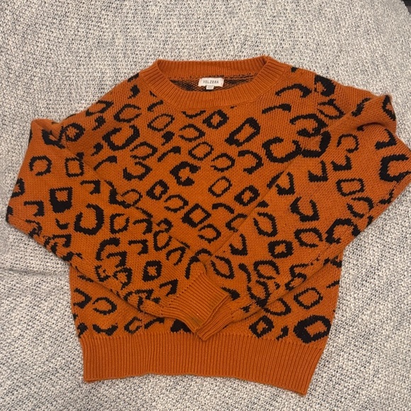 Velzera Sweaters - Velzera Leopard Print Sweater – Women’s Small Rust Orange Black Animal Print